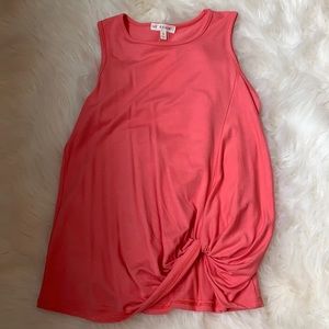 Salmon pink-crown of hearts tank